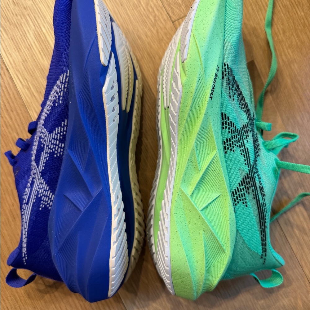 Asics Novablast 5 - women’s 7.5